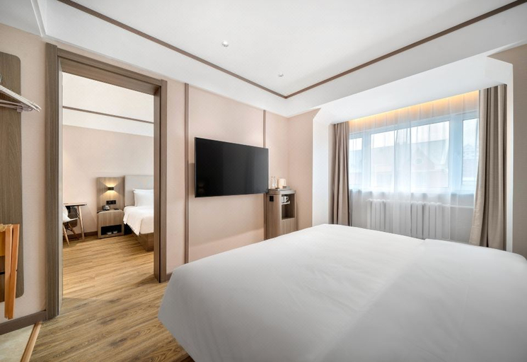Bedroom 2, HanTing Hotel (Heihe Zhongyang Pedestrian Street), Heihe