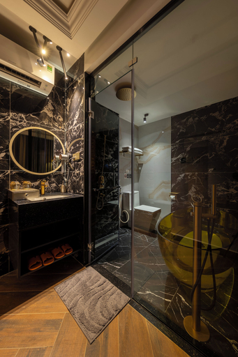 Bathroom 3, Pynt Hotel 4, Ho Chi Minh City