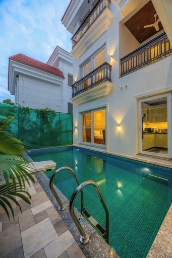 Pool 2, ELIVAAS Signature Mistwood 4-BHK, North Goa