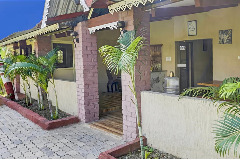 Exterior detail 5, OMR INN, Kancheepuram