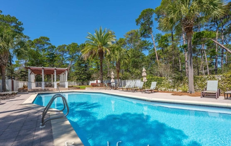 Pool 2, Saltwater Serenity, Walton