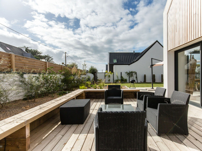 Terrace/patio 3, Holiday Home in Quiberon With Swimming Pool, Morbihan