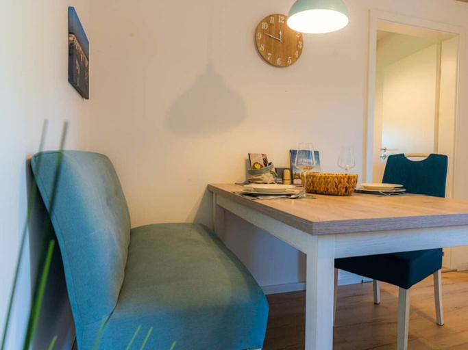 Dining 3, Holiday Apartment 4 "sudfall", Nordfriesland