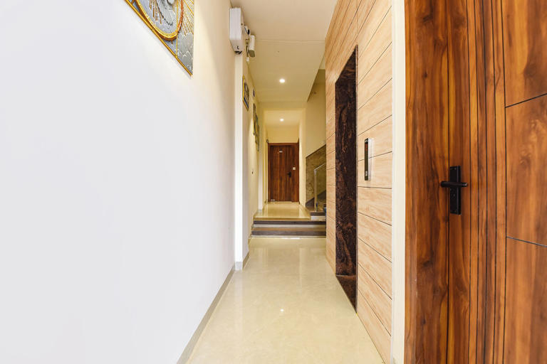 Lobby 3, FabHotel Stay Venue Inn, Indore