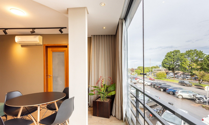 Outdoor dining, Modern apt in Sudoeste w/ A/C & Wi-fi Cls0101, Brasília