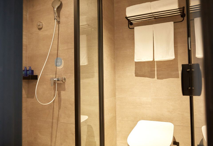 Bathroom 3, Hanting Hotel Nanyang Sheqi County, Nanyang