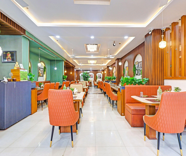 Dining 4, Deluxe Room Hotel U Turn & Restaurant, Indore