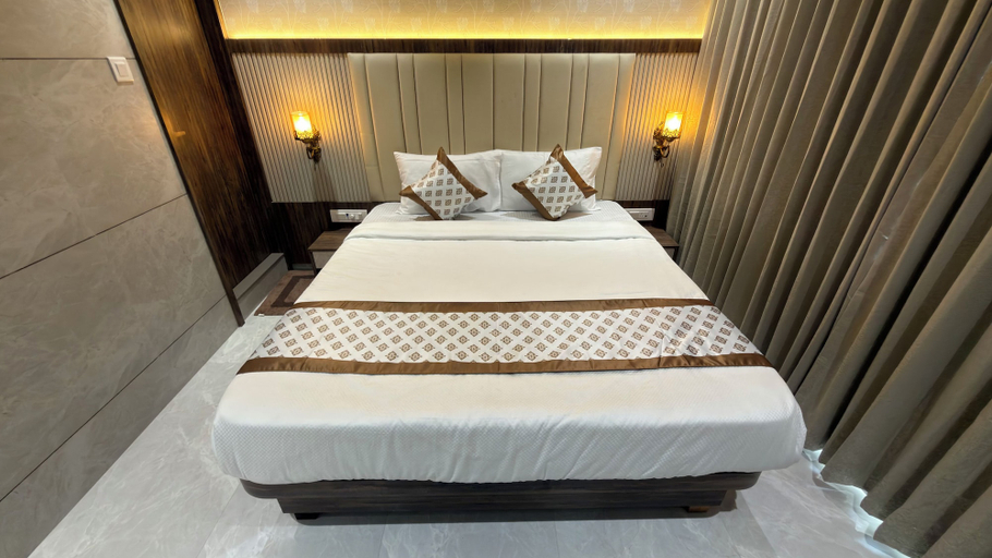 Room 2, Hotel Shree Arka Residency, Thane