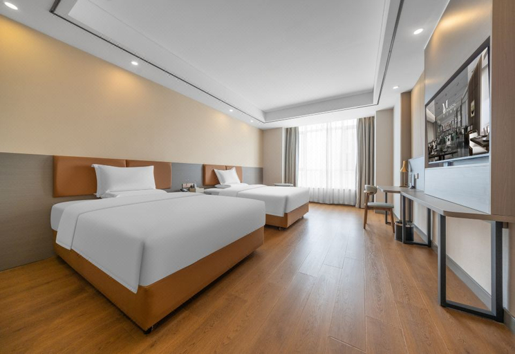 Bedroom 2, Madison Hotel Weihai Railway Station, Weihai