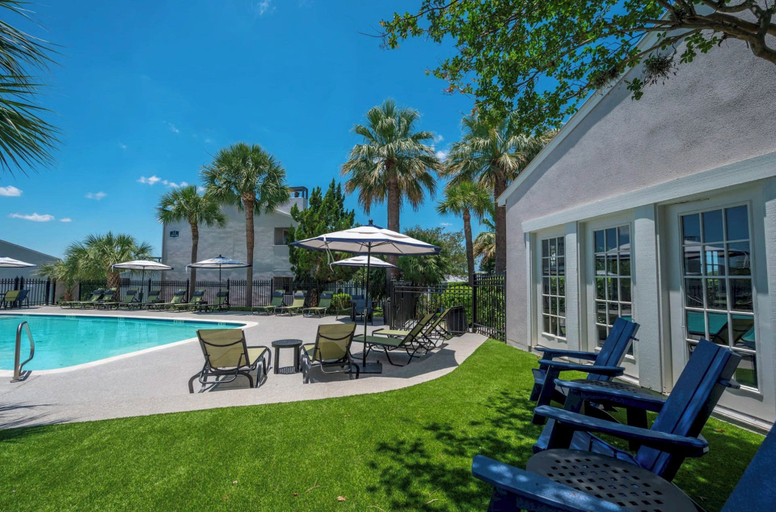 Interior 3, Landing Stunning 1bd, Clubhouse, Gym, Bexar