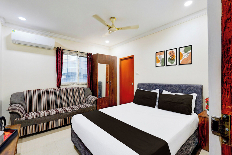 Room 3, OYO Hotel O Airport Road Leela Mahal, Chittoor