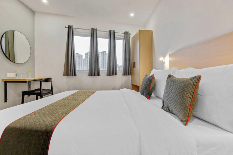 Room 2, Hotel O THE APEX HOTEL, Gautam Buddha Nagar