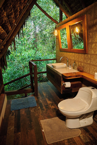 Bathroom 4, Cuybeno Jamu Lodge, Cuyabeno