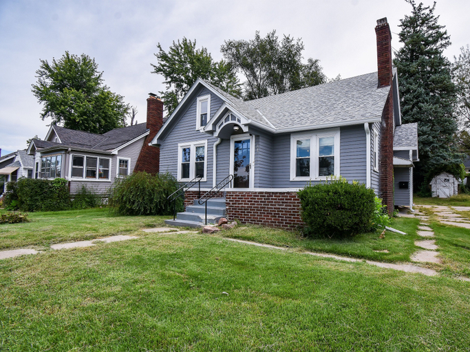 Exterior 5, Brick Fireplace Central Omaha Family Haven 3 Bedroom Home, Douglas