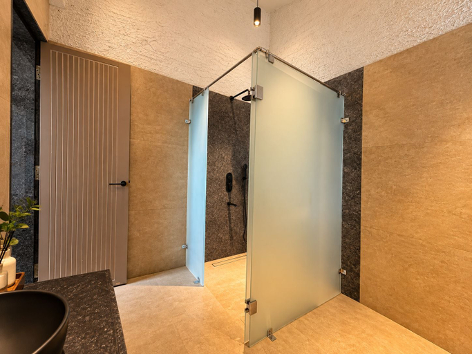 Bathroom 3, Luxuria Gokarna - by Moustache, Uttara Kannada