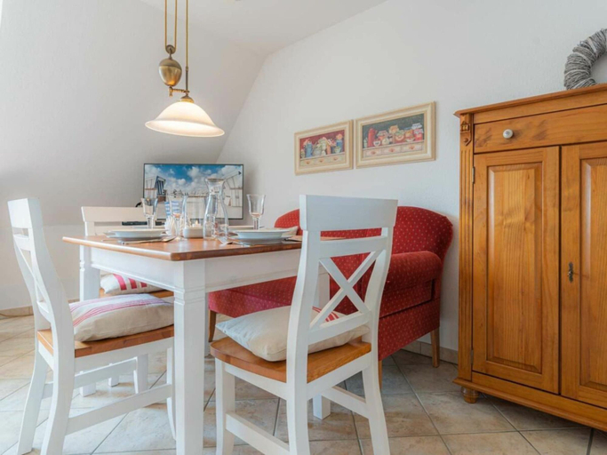 Dining 5, Holiday Apartment 4 "muller", Nordfriesland