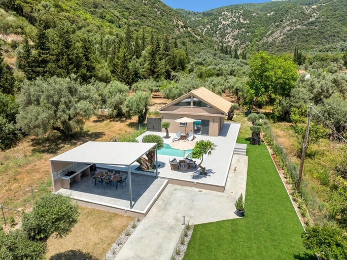 Exterior 2, WATERFALLS VILLA NIDRI, Ionian Islands