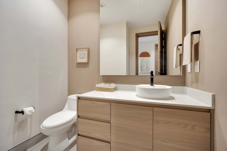 Bathroom 3, Stunning Brand New 3 Bdr Condo in Vistavela Sunset, La Paz