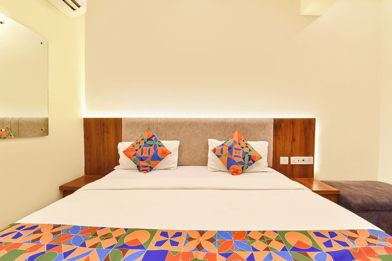 Room 4, FabHotel Anand Palace, Jaipur