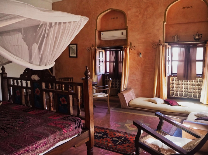 Others 5, Zanzibar Coffee House, Mjini