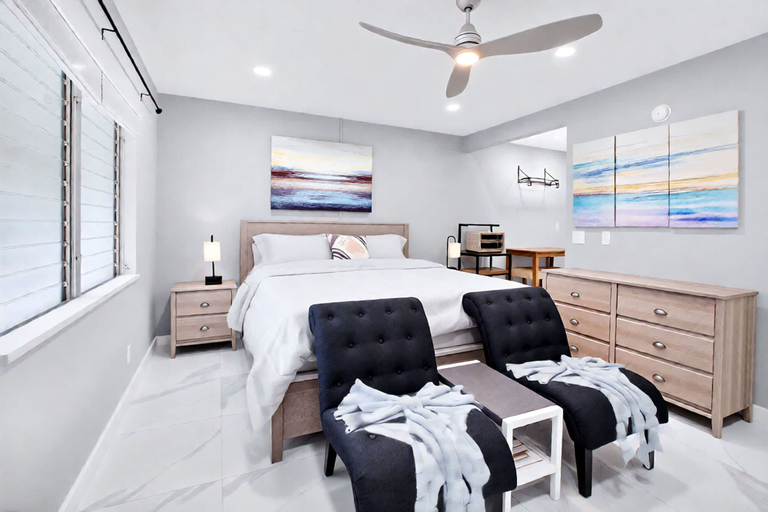 Room 4, Marina Row 2 Coastal Studio, Palm Beach