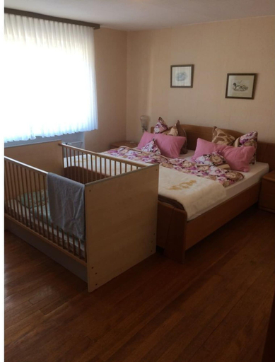 Room 3, Holiday Home in Morbach With Swimming Pool, Bernkastel-Wittlich