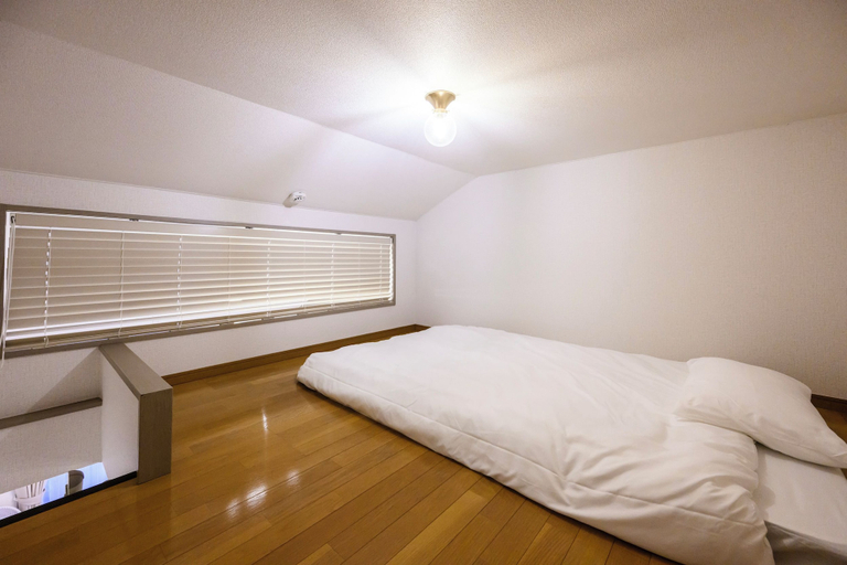 Room 3, Haku Loft Hakata 202, Fukuoka