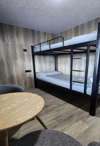 Bedroom 3, The Box Hotel, Ranau
