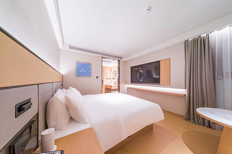 Bedroom 3, Ji Hotel Shenzhen Baoan Pingzhou Subway Station, Shenzhen