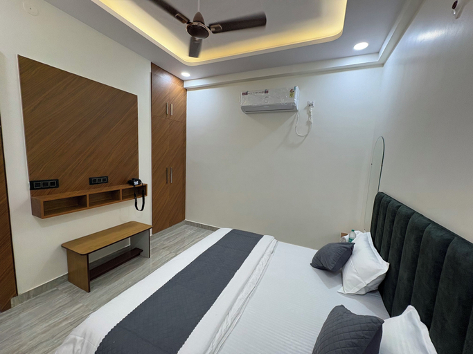 Room 3, The Gita Ashraya Sadan Guest House, Mathura