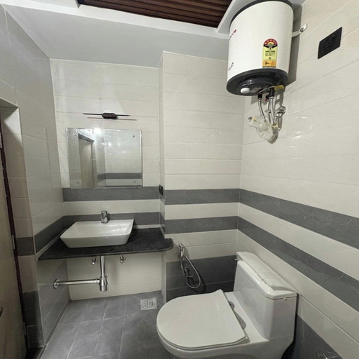 Bathroom 3, Oxynest Hotel, Nainital