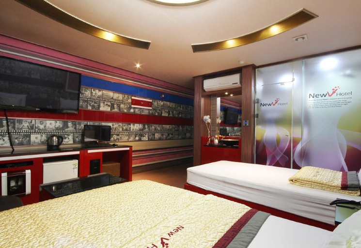Bedroom 2, Busan Station BT HOTEL, Dong