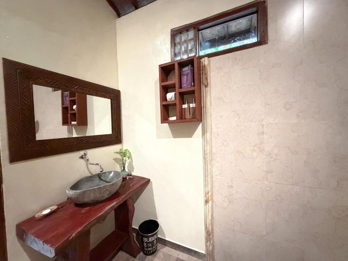 Bathroom 3, Mirah Guest House, Gianyar