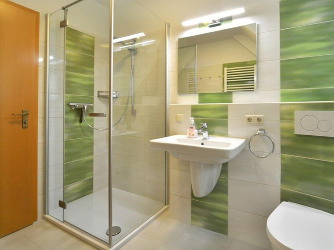 Bathroom 4, 1.3/t2 Holiday Home Park \"freesenbruch\", Vorpommern-Rügen