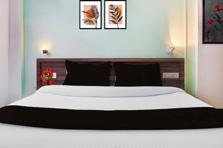 Room 5, Townhouse Oak Ambegaon Road Katraj, Pune