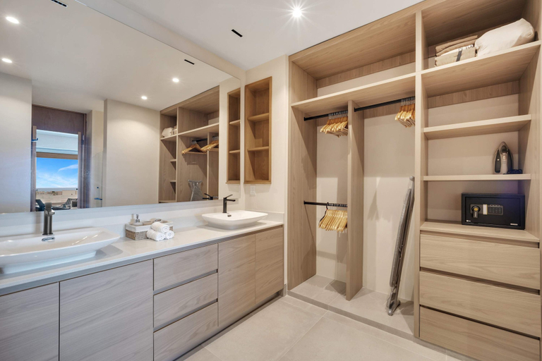 Bathroom 4, Stunning Brand New 3 Bdr Condo in Vistavela Sunset, La Paz