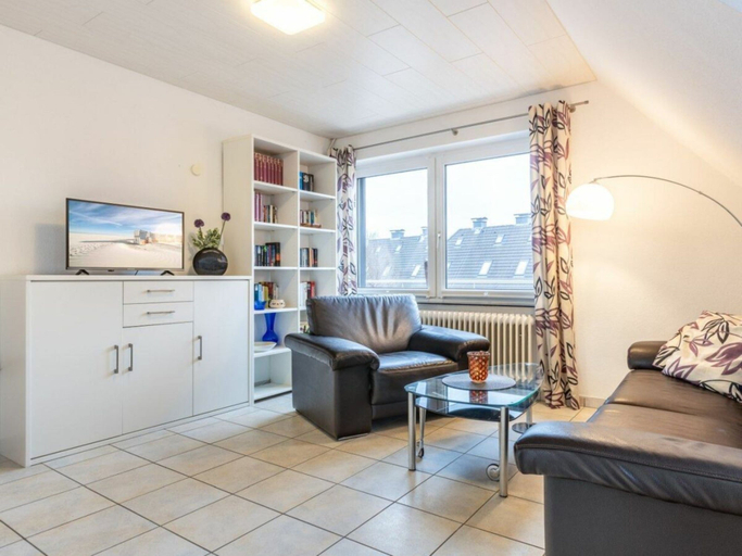 Living area 4, Holiday Apartment With 1 Bedroom, Nordfriesland