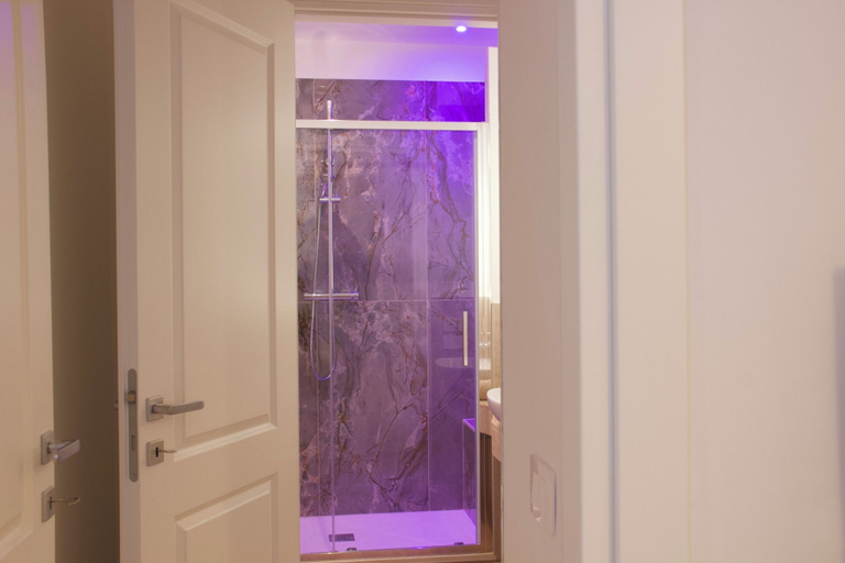 Bathroom 2, Bell Suites Rome San Giovanni, Rome