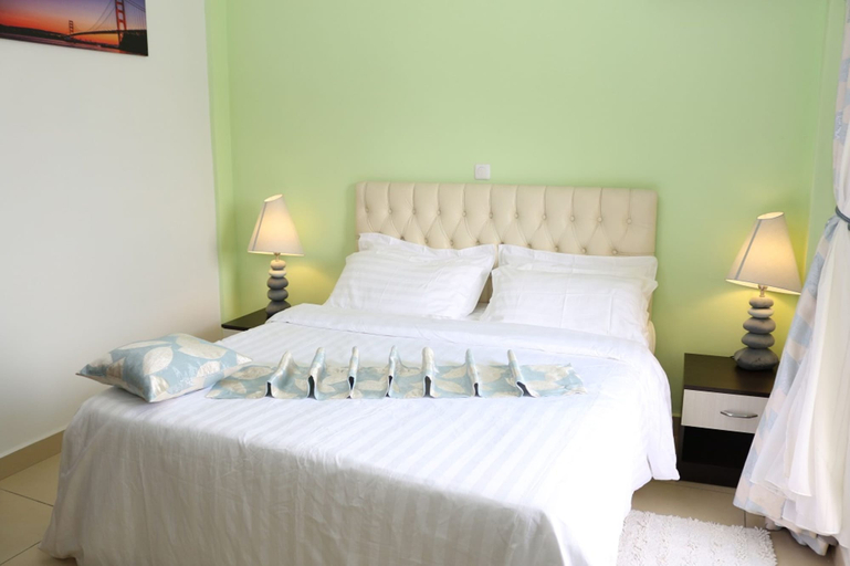Bedroom 2, LOUMIA Residency, Wouri