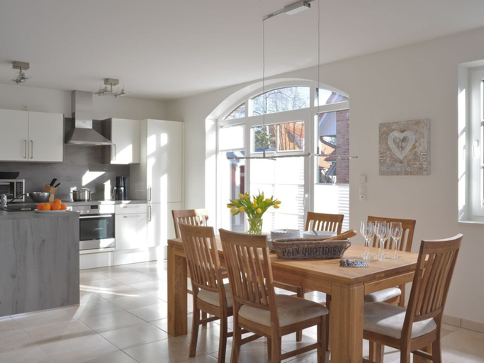 Dining 5, Holiday Home With 2 Bedrooms, Nordfriesland