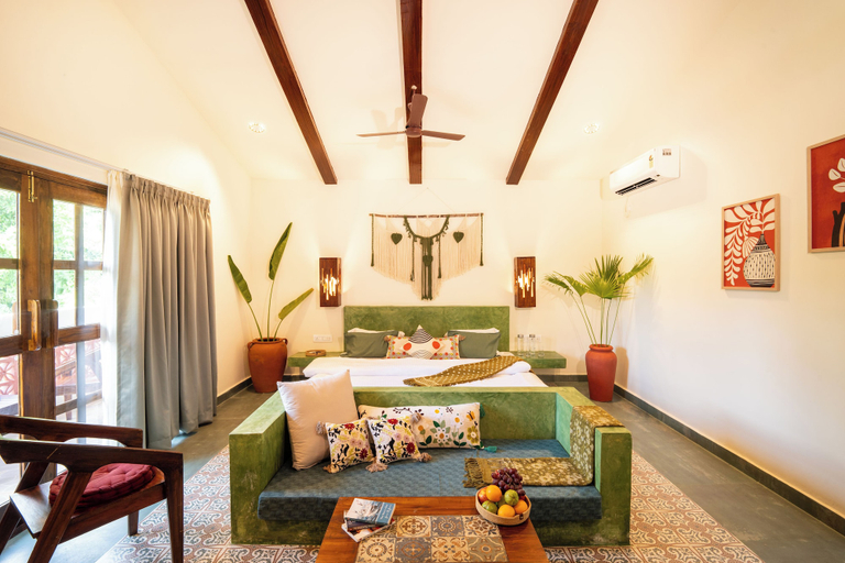 Room 4, De Red Earth, North Goa