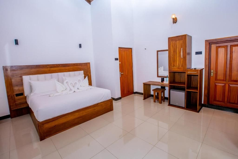 Room 2, Sunset Hill Resort, K.F.G. & G. Korale