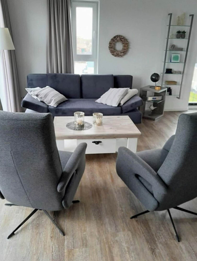 Interior 2, 47.5.s Waterkant, Friesland