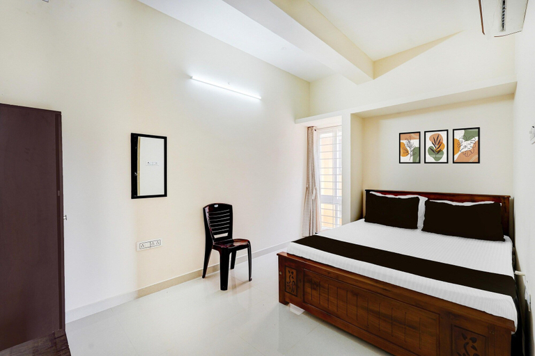 Room 4, Super Collection O Sholinganallur, Kancheepuram