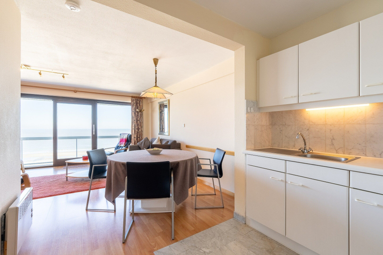 Dining 4, Apartment in Blankenberge Near the Pier, West-Vlaanderen