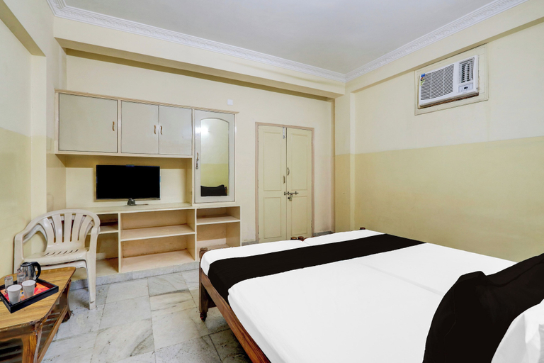 Room 5, Super OYO Hotel O Proddatur Crossway, Y.S.R.