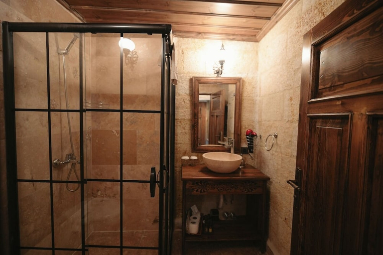 Bathroom 3, Cappadocia Old Houses, Ürgüp