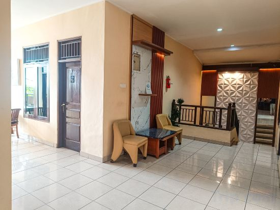 Hotel Exterior 2, Miraa Guest House & Resto, Denpasar