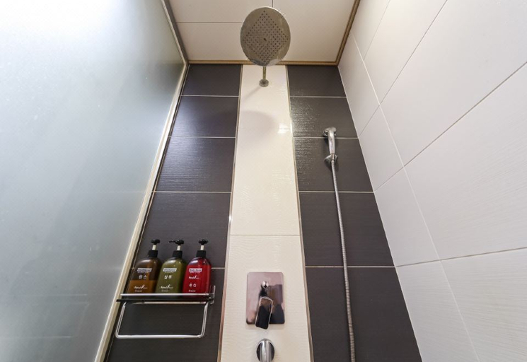 Bathroom 5, Busan Station BT HOTEL, Dong