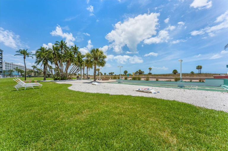 Property grounds 5, Tropic Terrace, Pinellas